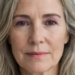 Plum smoky makeup look